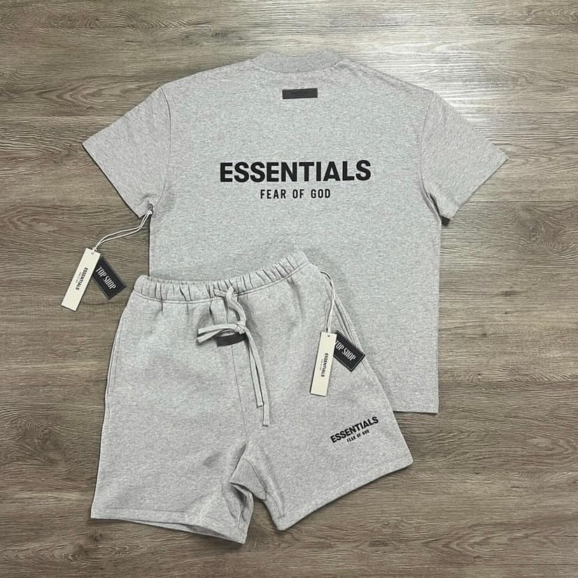 Completo Essentials T-shirt + Pantaloncini